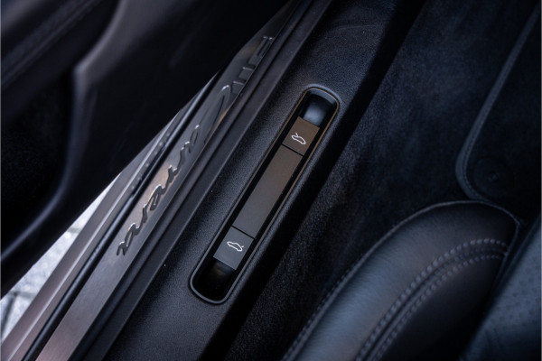 Porsche 911 Cabrio 3.0 Carrera - BTW | Memory | Bose | ACC