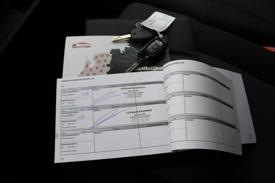 Renault Master T33 2.3 dCi 135PK E6 L2H2 ✓ 3-zits ✓ trekhaak 2500KG ✓ navigatie ✓ camera