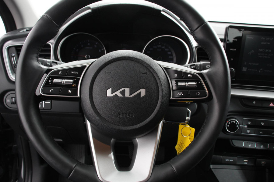 Kia Ceed 1.0 T-GDi Comfort Navigatie Apple Carplay/ Android Auto Camera DAB Airco Stoelverwarming Cruise Control