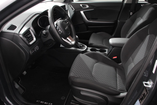 Kia Ceed 1.0 T-GDi Comfort Navigatie Apple Carplay/ Android Auto Camera DAB Airco Stoelverwarming Cruise Control