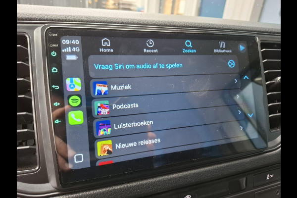 Volkswagen Crafter 35 2.0 TDI L4 Trendline OPRIJWAGEN / AMBULANCE / TRAILER / EURO 6 / LAADVERMOGEN 1500 KG !!