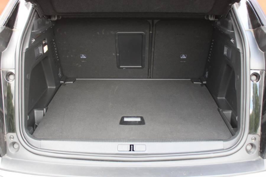 Peugeot 3008 1.2 Hybrid 136PK GT | 360° CAMERA | NAVIGATIE | ADAPTIVE CRUISE CONTROL | APPLE CARPLAY/ANDROID AUTO | CLIMATE CONTROL | 18" LICHTMETALEN VELGEN | DODEHOEK DETECTIE | KEYLESS ENTRY/START | FULL LED KOPLAMPEN | PARKEERSENSOREN VOOR EN ACHTER | DAB+ RADIO | LANE ASSIST |