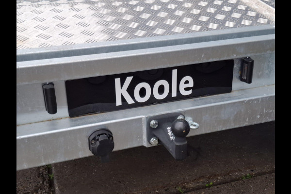 Volkswagen Crafter 35 2.0 TDI L4 Trendline OPRIJWAGEN / AMBULANCE / TRAILER / EURO 6 / LAADVERMOGEN 1500 KG !!