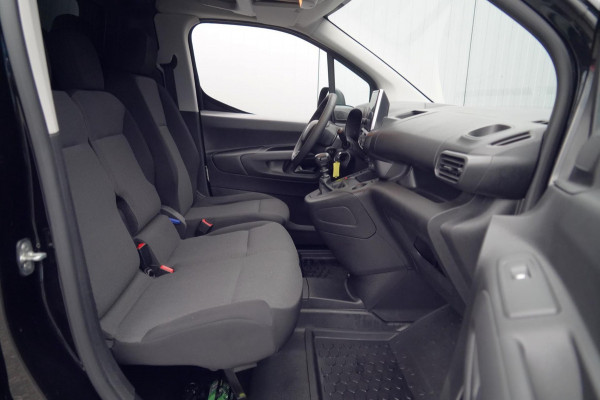 Citroën Berlingo 1.2 PureTech Club / Benzine / EX. BTW / 3 Pers. / Navi / Cruise / Airco / 70dkm NAP