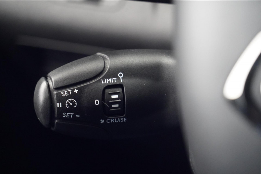 Citroën Berlingo 1.2 PureTech Club / Benzine / EX. BTW / 3 Pers. / Navi / Cruise / Airco / 70dkm NAP