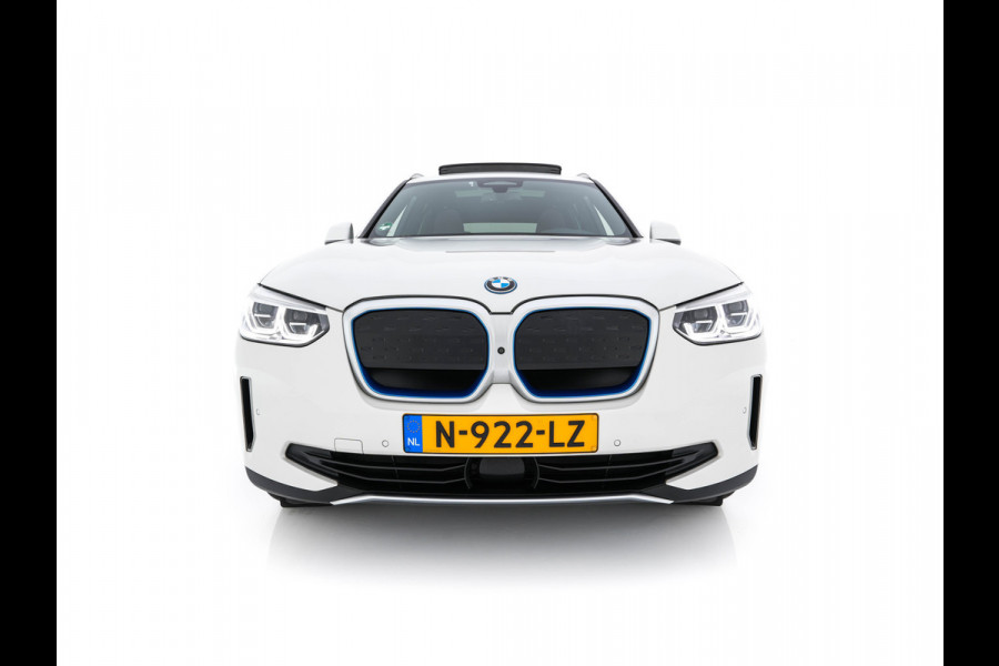 BMW iX3 High Executive 80 kWh {SOH-100%} [ 3-Fase ] (INCL.BTW) Aut. *PANO | HEAD-UP | LUXURY-LEATHER | ADAPTIVE-CRUISE | FULL-LED | BLIND-SPOT | MEMORY-PACK | DIGI-COCKPIT | HEATED-COMFORTSEATS | KEYLESS | TOP-VIEW | DAB+ | NAVI | TOWBAR | 20'