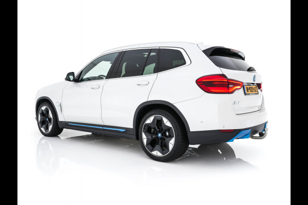 BMW iX3 High Executive 80 kWh {SOH-100%} [ 3-Fase ] (INCL.BTW) Aut. *PANO | HEAD-UP | LUXURY-LEATHER | ADAPTIVE-CRUISE | FULL-LED | BLIND-SPOT | MEMORY-PACK | DIGI-COCKPIT | HEATED-COMFORTSEATS | KEYLESS | TOP-VIEW | DAB+ | NAVI | TOWBAR | 20'