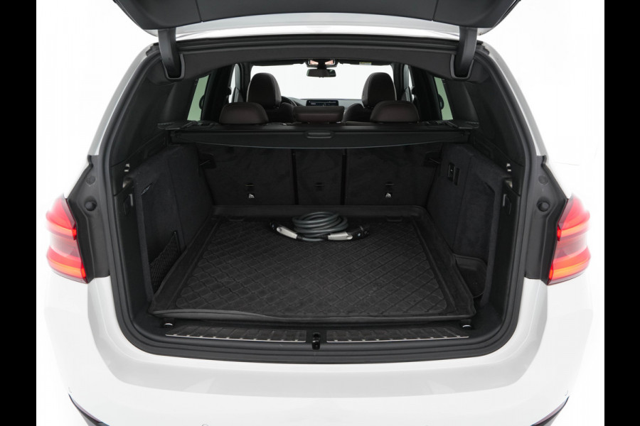 BMW iX3 High Executive 80 kWh {SOH-100%} [ 3-Fase ] (INCL.BTW) Aut. *PANO | HEAD-UP | LUXURY-LEATHER | ADAPTIVE-CRUISE | FULL-LED | BLIND-SPOT | MEMORY-PACK | DIGI-COCKPIT | HEATED-COMFORTSEATS | KEYLESS | TOP-VIEW | DAB+ | NAVI | TOWBAR | 20'