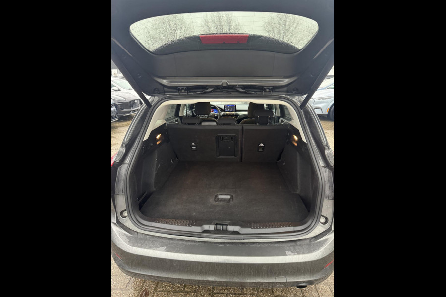 Ford FOCUS Wagon 1.0 EcoBoost Hybrid Titanium X Business 125pk | Winterpack | Adaptieve Cruise | Elek. Achterklep | 17 Inch Licht metaal