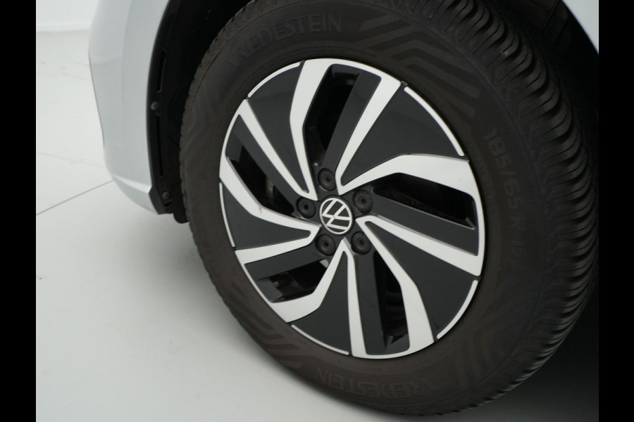 Volkswagen Polo 1.0 TSI 95pk Life Edition Navi via App Acc Pdc Camera Privacy glas Argon