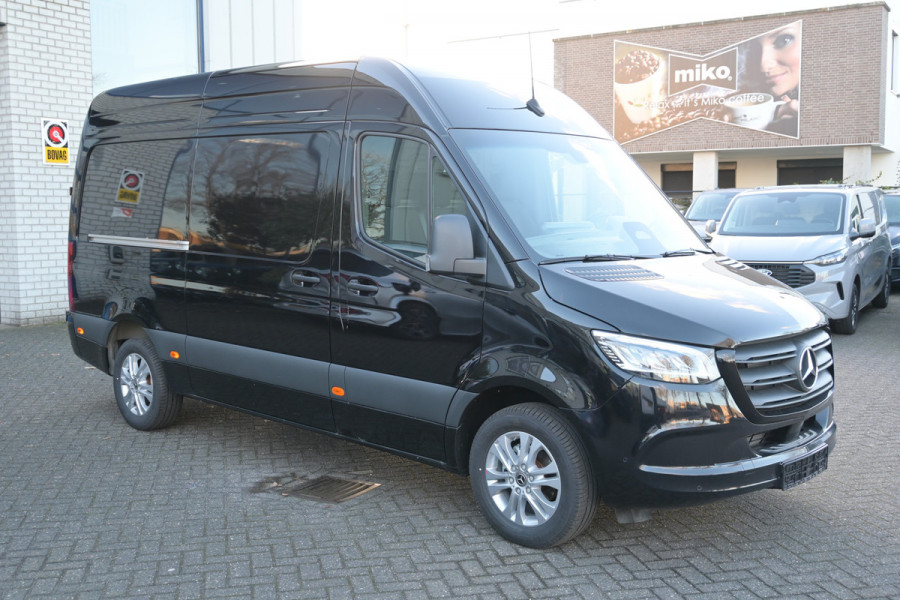 Mercedes-Benz Sprinter 317 CDI L2H2 Pro 3500 kg trekhaak, LED verlichting, Geveerde stoel