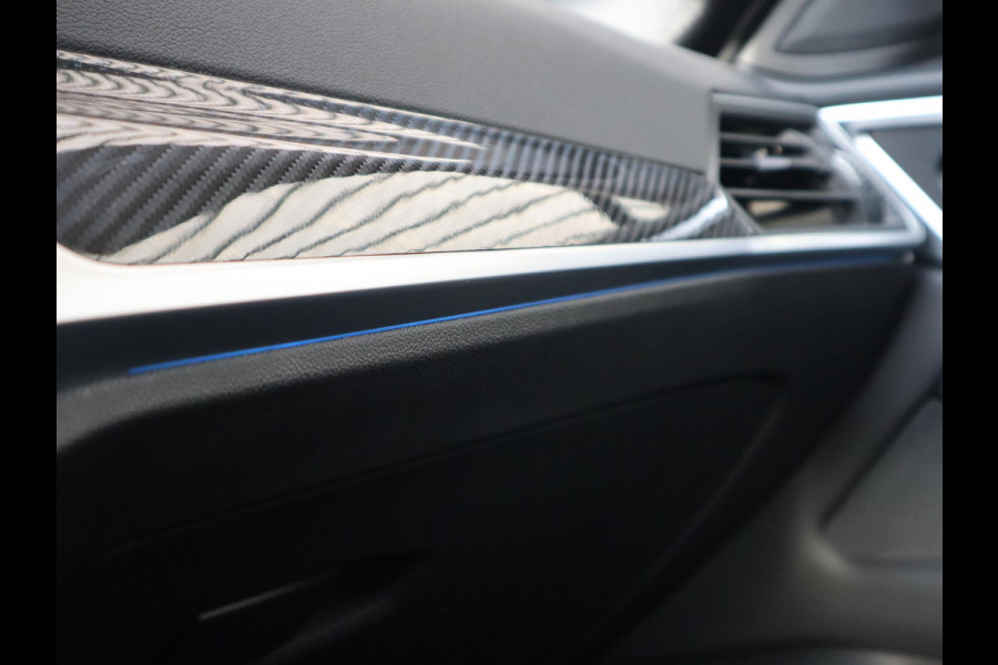 BMW i4 eDrive40 High Executive M Sport Pakket Automaat / Live Cockpit Professional / Schuif-/kanteldak / Driving Assistant / Leder / Hifi / M Sportremsysteem / Stoelverwarming / Extra Getint Glas /  M Achterspoiler / Shadow Line