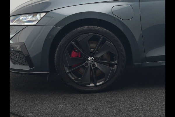 Škoda Octavia Combi 1.4 TSI RS iV Plug In Hybrid 245pk PHEV | Panodak | Apple Carplay | Sportstoelen Verwarmd | 18"L.M | Stuur Verwarmd | Navigatie | Keyless | Virtual | Sfeerverlichting | Cruise Control | DAB |