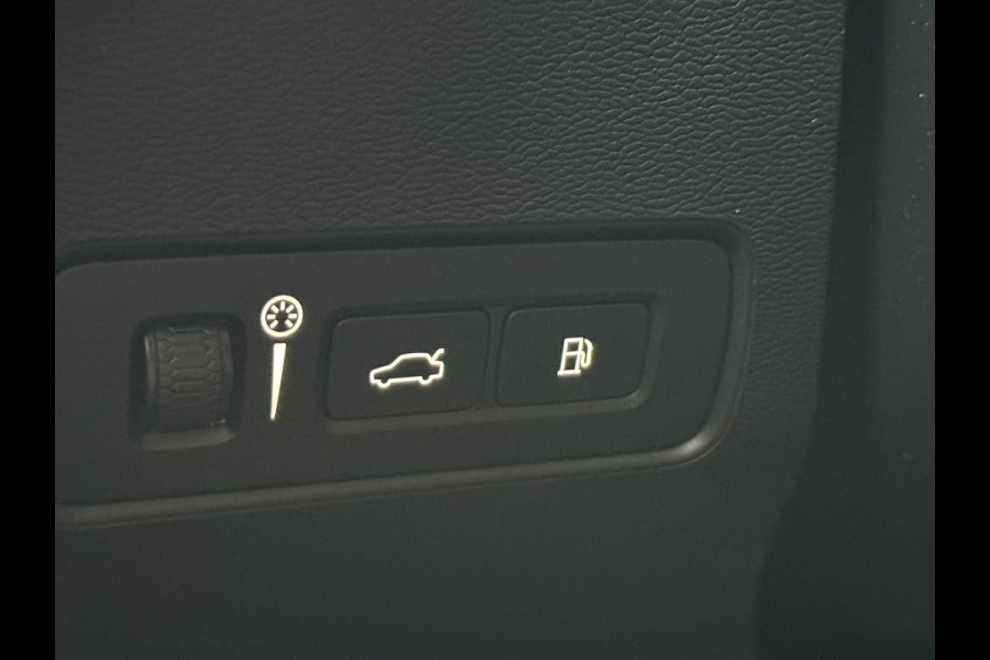 Volvo XC40 1.5 T4 Recharge Inscription Expression | Leder | Harman Kardon | Keyless