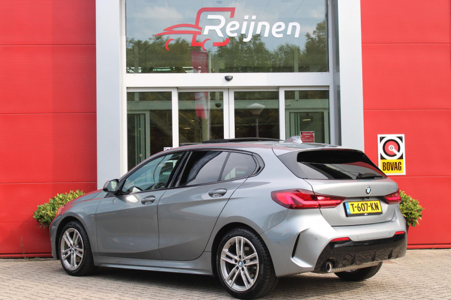 BMW 1-serie 118i 136PK INTRODUCTION EDITION M-SPORT | PANORAMISCH SCHUIF/KANTEL DAK | SHADOW LINE PAKKET | SFEER VERLICHTING | LEDEREN BEKLEDING "DAKOTA GEPERFOREERD" | ACHTERUITRIJ CAMERA | PARKEERSENSOREN VOOR EN ACHTER | ALARM | STOEL VERWARMING | DRAADLOZE APPLE CARPLAY/ANDROID AUTO | LICHTMETALEN VELGEN 17" | LANE ASSIST | DAB+ RADIO | SPORT STOELEN | WARMTE WEREND GLAS  | BMW LIVE COCKPIT PROFESSIONAL |