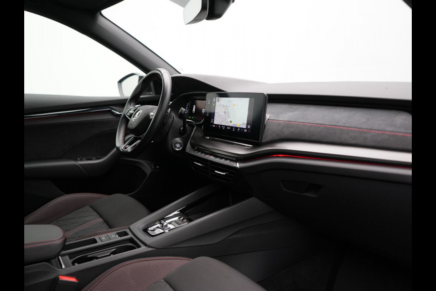 Škoda Octavia Combi 1.4 TSI RS iV Plug In Hybrid 245pk PHEV | Panodak | Apple Carplay | Sportstoelen Verwarmd | 18"L.M | Stuur Verwarmd | Navigatie | Keyless | Virtual | Sfeerverlichting | Cruise Control | DAB |