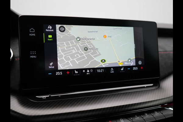 Škoda Octavia Combi 1.4 TSI RS iV Plug In Hybrid 245pk PHEV | Panodak | Apple Carplay | Sportstoelen Verwarmd | 18"L.M | Stuur Verwarmd | Navigatie | Keyless | Virtual | Sfeerverlichting | Cruise Control | DAB |