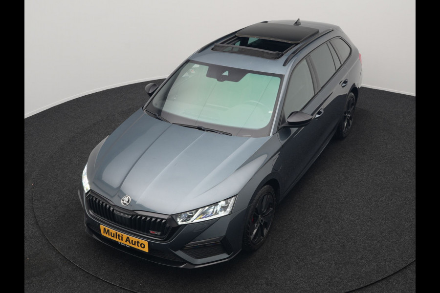 Škoda Octavia Combi 1.4 TSI RS iV Plug In Hybrid 245pk PHEV | Panodak | Apple Carplay | Sportstoelen Verwarmd | 18"L.M | Stuur Verwarmd | Navigatie | Keyless | Virtual | Sfeerverlichting | Cruise Control | DAB |