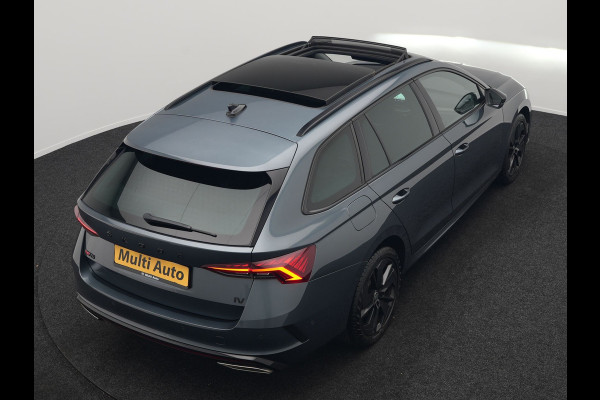 Škoda Octavia Combi 1.4 TSI RS iV Plug In Hybrid 245pk PHEV | Panodak | Apple Carplay | Sportstoelen Verwarmd | 18"L.M | Stuur Verwarmd | Navigatie | Keyless | Virtual | Sfeerverlichting | Cruise Control | DAB |