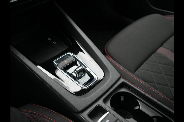 Škoda Octavia Combi 1.4 TSI RS iV Plug In Hybrid 245pk PHEV | Panodak | Apple Carplay | Sportstoelen Verwarmd | 18"L.M | Stuur Verwarmd | Navigatie | Keyless | Virtual | Sfeerverlichting | Cruise Control | DAB |