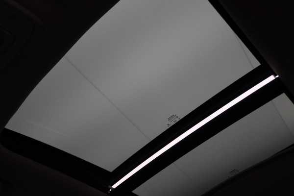 Volvo XC60 2.0 D4 FWD R-Design