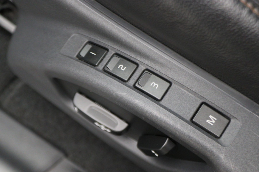 Volvo XC60 2.0 D4 FWD R-Design