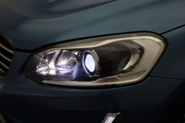 Volvo XC60 2.0 D4 FWD R-Design