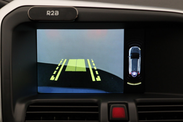 Volvo XC60 2.0 D4 FWD R-Design