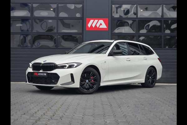 BMW 3 Serie Touring 330e M-Sport Panoramadak/Camera/Carplay/Cruise