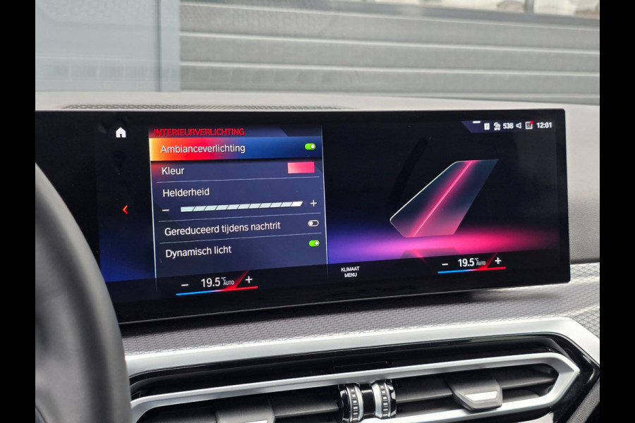 BMW 3 Serie Touring 330e M-Sport Panoramadak/Camera/Carplay/Cruise