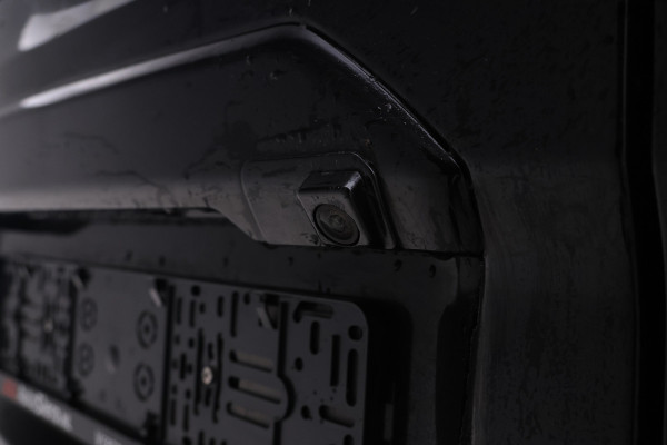 Ford Transit Custom 320 2.0 TDCI L2H1 Limited DC 170Pk, 5 Pers. Leer, 2x schuifdeur