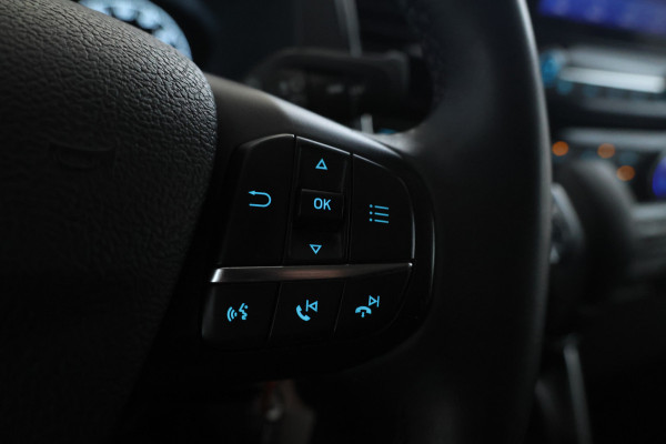 Ford Transit Custom 320 2.0 TDCI L2H1 Limited DC 170Pk, 5 Pers. Leer, 2x schuifdeur