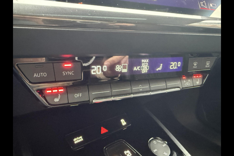 Audi Q4 e-tron 40 Launch edition S Competition 77 kWh | 2X S-Line | Panoramadak | Camera | Sonos |