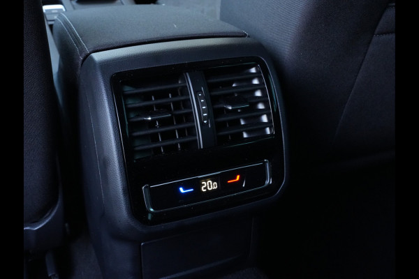 Volkswagen Passat Variant 1.5 TSI Business | Navigatie | Travel Assist | ACC | Climate Control | Android/Apple Carplay