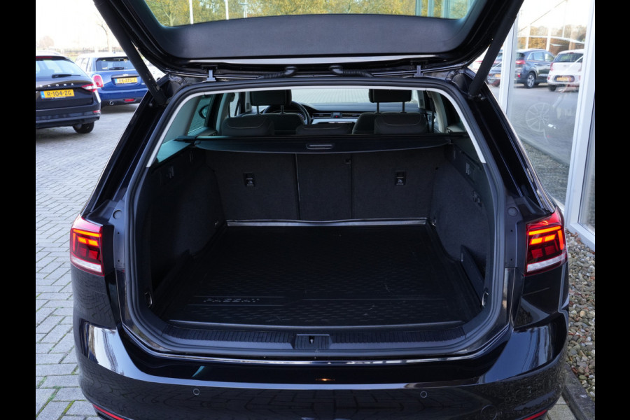 Volkswagen Passat Variant 1.5 TSI Business | Navigatie | Travel Assist | ACC | Climate Control | Android/Apple Carplay