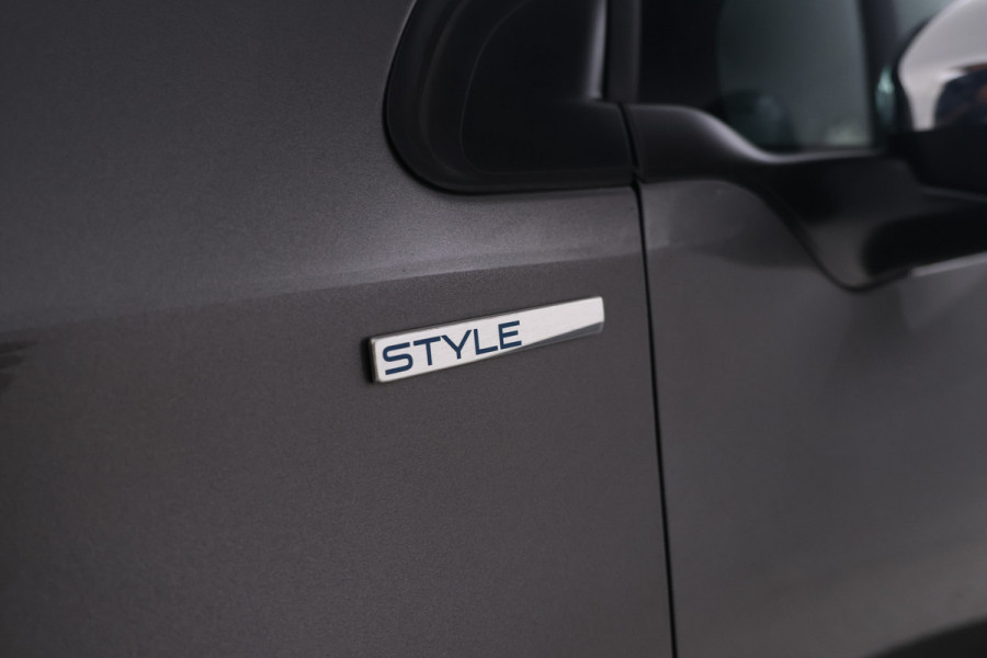 Peugeot 2008 1.2 PureTech Active Navigatie, Led, Climate .