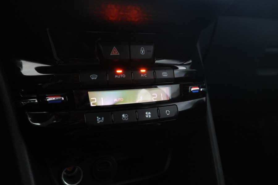 Peugeot 2008 1.2 PureTech Active Navigatie, Led, Climate .
