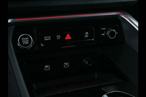 Audi Q5 Sportback 2.0 TFSI 368 PK E-HYBRID QUATTRO S EDITION COMPETITION | S-SEATS ADAPTIVE CRUISE | KEYLESS | STOELVERWARMING | ALCANTA