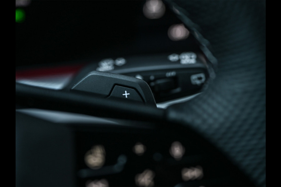 Audi Q5 Sportback 2.0 TFSI 368 PK E-HYBRID QUATTRO S EDITION COMPETITION | AMBIANCE INTERIEUR | TECH PRO PAKKET | HEAD-UP | STOEL- EN ST