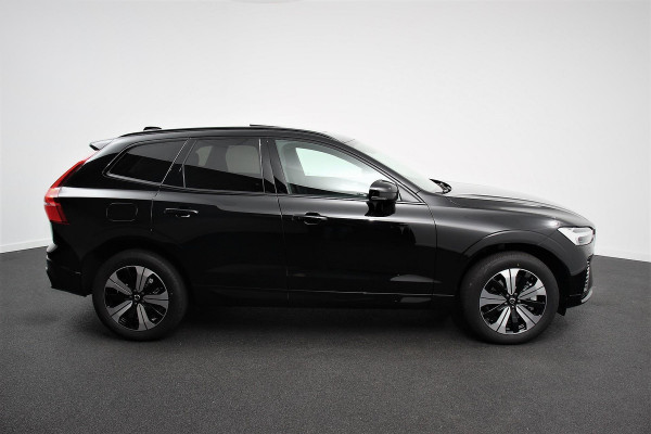 Volvo XC60 2.0 T6 Plug-in hybrid AWD Plus Dark Volvo XC60 2.0 Recharge T6 AWD Plus Dark | Nieuw! | Leder | Navigatie | Google | Harman Kardon | Panorama dak | Lichtmetalen Velgen 19" | Dab | Stoelverwarming | Camera | Led