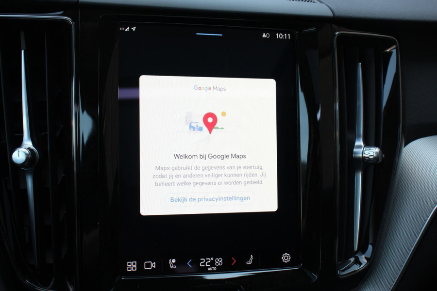 Volvo XC60 2.0 T6 Plug-in hybrid AWD Plus Dark Volvo XC60 2.0 Recharge T6 AWD Plus Dark | Nieuw! | Leder | Navigatie | Google | Harman Kardon | Panorama dak | Lichtmetalen Velgen 19" | Dab | Stoelverwarming | Camera | Led