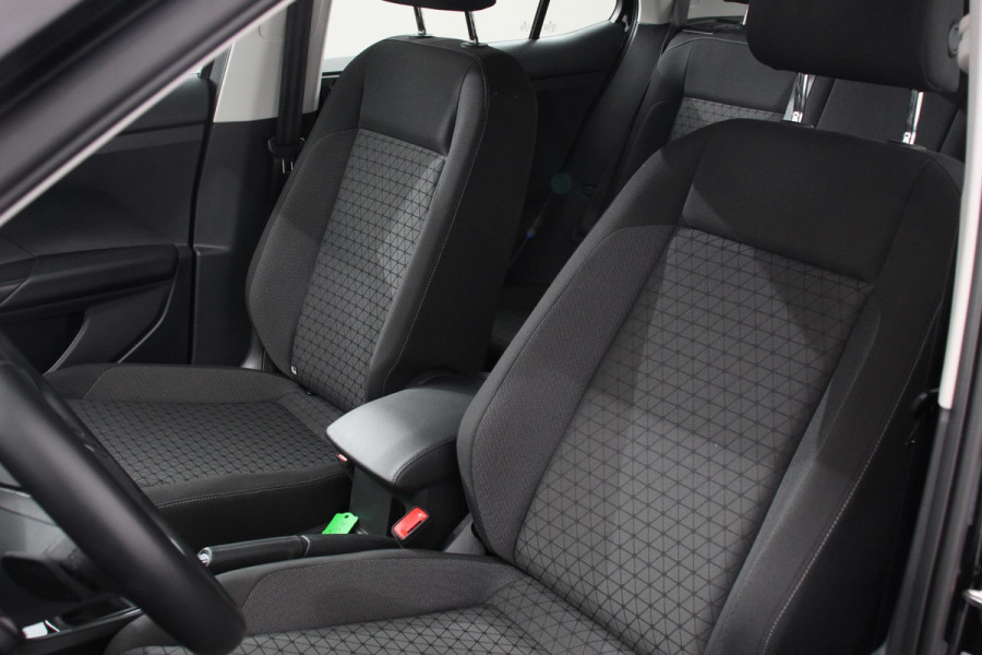 Volkswagen T-Cross 1.0 TSI 110pk DSG Life | Navigatie | Apple Carplay/Android Auto | Adaptive Cruise Control | Camera | Parkeersensoren | Stoelverwarming | Climatronic | Lane Assist