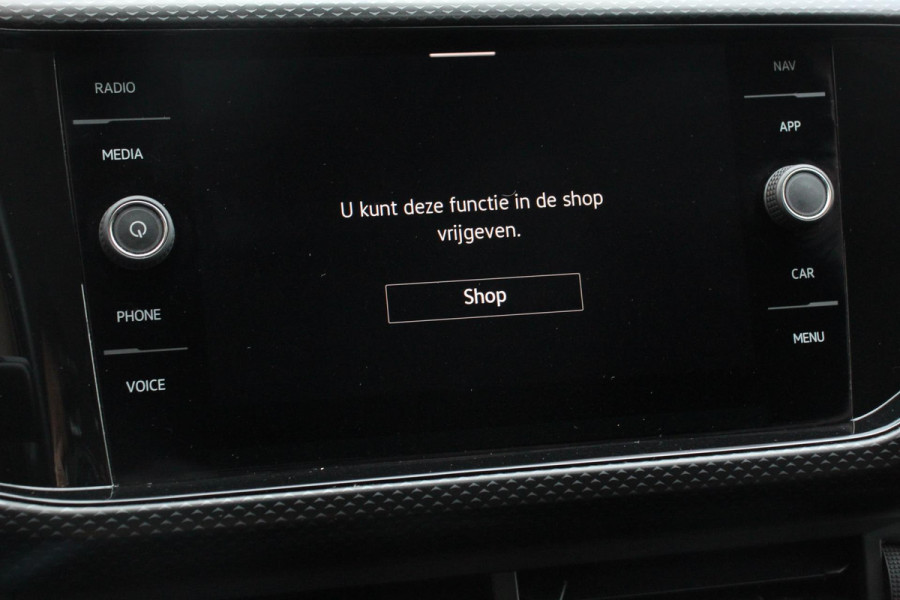 Volkswagen T-Cross 1.0 TSI 110pk DSG Life | Navigatie | Apple Carplay/Android Auto | Adaptive Cruise Control | Camera | Parkeersensoren | Stoelverwarming | Climatronic | Lane Assist