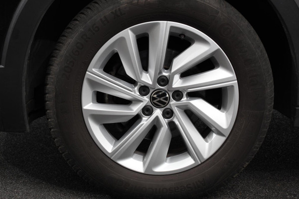 Volkswagen T-Cross 1.0 TSI 110pk DSG Life | Navigatie | Apple Carplay/Android Auto | Adaptive Cruise Control | Camera | Parkeersensoren | Stoelverwarming | Climatronic | Lane Assist