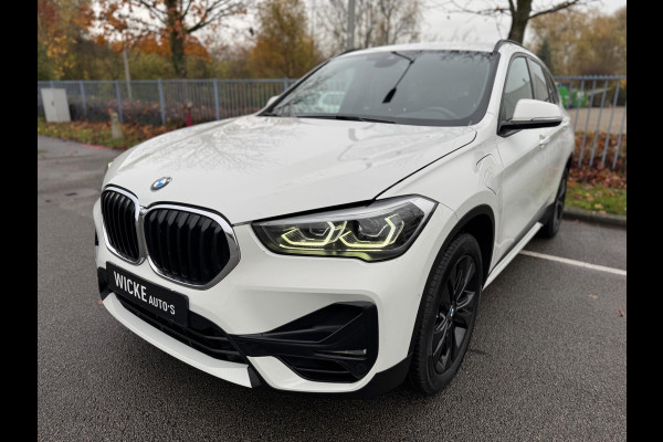 BMW X1 XDrive25e Executive AUT Camera Led Stoelver. Trekhaak