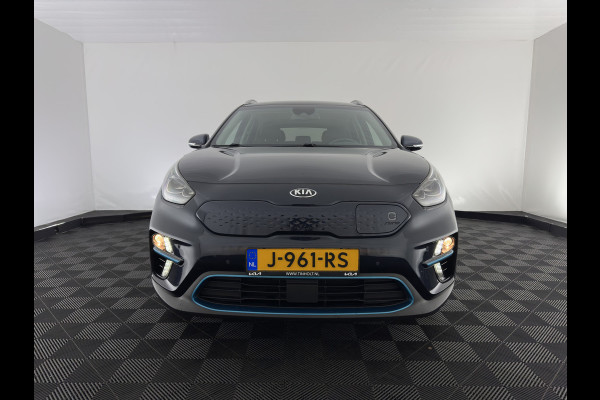 Kia e-Niro ExecutiveLine 64 kWh {SOH-89%}[ 3-Fase ] (INCL-BTW) Aut. *LUXURY-LEATHER | JBL-AUDIO | FULL-LED | NAVI-FULLMAP | DAB | ADAPTIVE-CRUISE | CAMERA | MEMORY-PACK | LANE-ASSIST | CCS-FASTLOADER | KEYLESS | DIGI-COCKPIT | 17"ALU*