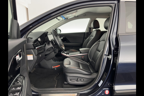 Kia e-Niro ExecutiveLine 64 kWh {SOH-89%}[ 3-Fase ] (INCL-BTW) Aut. *LUXURY-LEATHER | JBL-AUDIO | FULL-LED | NAVI-FULLMAP | DAB | ADAPTIVE-CRUISE | CAMERA | MEMORY-PACK | LANE-ASSIST | CCS-FASTLOADER | KEYLESS | DIGI-COCKPIT | 17"ALU*