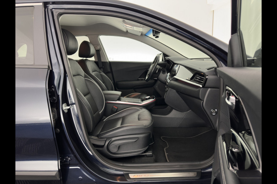 Kia e-Niro ExecutiveLine 64 kWh {SOH-89%}[ 3-Fase ] (INCL-BTW) Aut. *LUXURY-LEATHER | JBL-AUDIO | FULL-LED | NAVI-FULLMAP | DAB | ADAPTIVE-CRUISE | CAMERA | MEMORY-PACK | LANE-ASSIST | CCS-FASTLOADER | KEYLESS | DIGI-COCKPIT | 17"ALU*