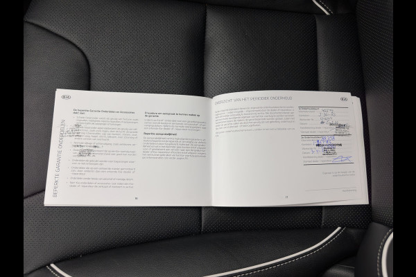 Kia e-Niro ExecutiveLine 64 kWh {SOH-89%}[ 3-Fase ] (INCL-BTW) Aut. *LUXURY-LEATHER | JBL-AUDIO | FULL-LED | NAVI-FULLMAP | DAB | ADAPTIVE-CRUISE | CAMERA | MEMORY-PACK | LANE-ASSIST | CCS-FASTLOADER | KEYLESS | DIGI-COCKPIT | 17"ALU*