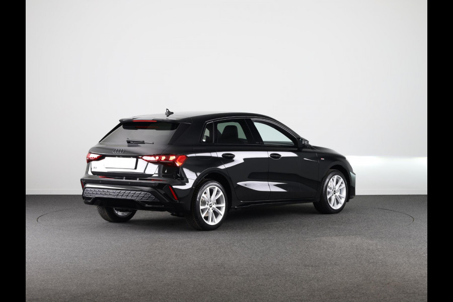 Audi A3 Sportback 40 TFSI e S edition 204pk | Verlengde garantie | Parkeercamera | Adaptieve cruise controle | Optiek pakket zwart Plus | Extra getint glas